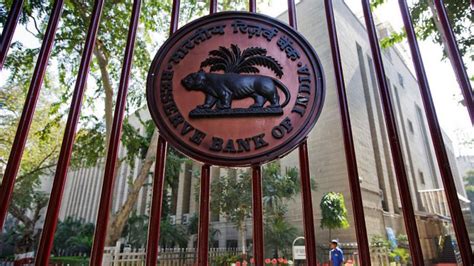  RBI issues consolidated guidelines on unhedged foreign currency exposure